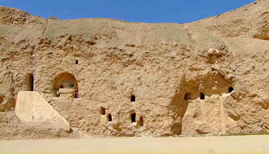 آشنایی با نیایشگاه مند